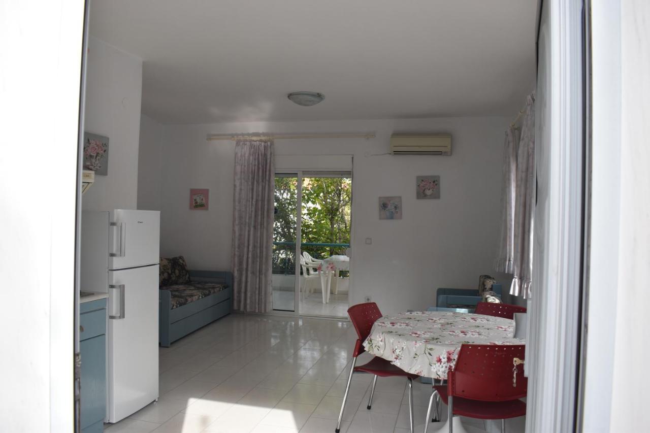 Niki Apartments โปไลโครโน ภายนอก รูปภาพ