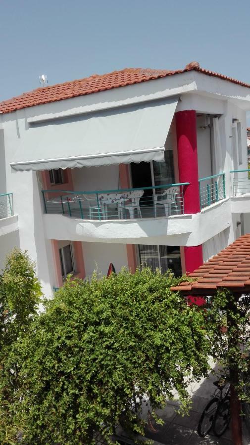 Niki Apartments โปไลโครโน ภายนอก รูปภาพ